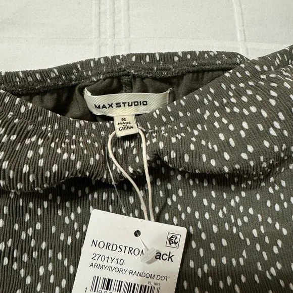 Midi skirt small Nordstrom Rack. Army/Ivory Random Dot. NWT - Picture 8 of 10